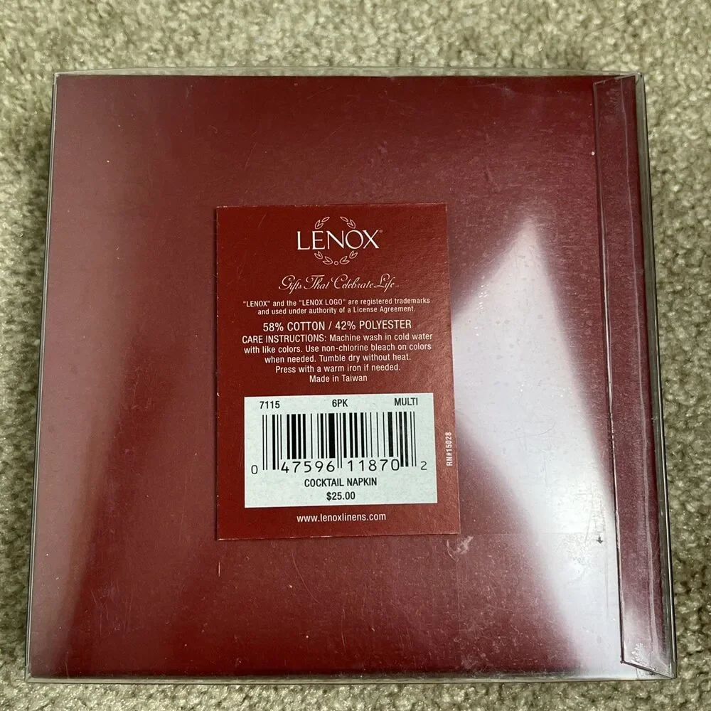 NIB Lenox Holiday Noveau Cocktail Napkins Christmas Set Of 6 10X10”